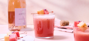 Rosé Lemonade Cooler